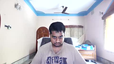 xcxcxcx online show from May 19, 2026, 5:36 am