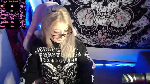 Carrie online show from January 2, 2025, 5:35 am