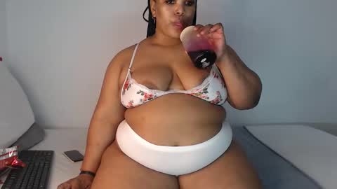 SEXYCHILL online show from September 27, 2025, 2:27 am