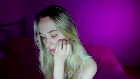 Sophia online show from February 6, 2025, 9:32 am