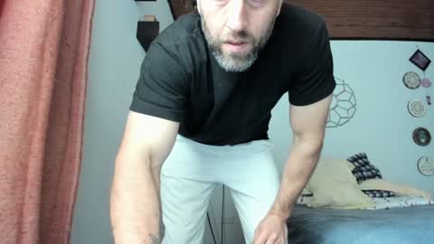 Antonioylola online show from January 5, 2025, 4:38 pm