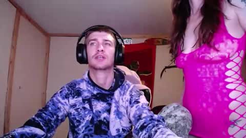 Snapshot of sexycoloradolovers chatting on November 26, 2025, 5:08 am Austin and Megan online show from November 26, 2025, 5:08 am