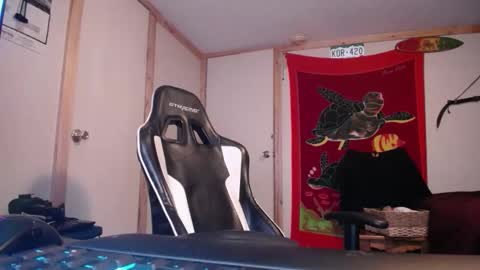 Snapshot of sexycoloradolovers chatting on December 16, 2025, 6:18 am Austin and Megan online show from December 16, 2025, 6:18 am