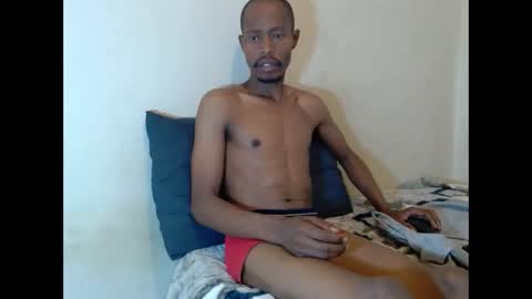 sexycouplexx01 online show from March 6, 2026, 2:24 pm