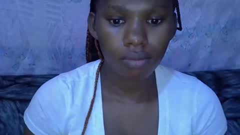 sexydoll002 online show from November 8, 2025, 5:07 am