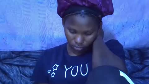 sexydoll002 online show from November 26, 2025, 6:47 am