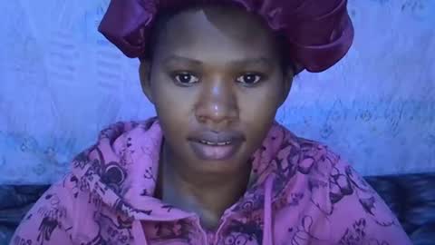 sexydoll002 online show from December 4, 2025, 5:17 am