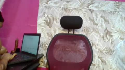 sexydoll32 online show from April 14, 2026, 11:11 pm