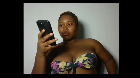 Zanele online show from April 27, 2026, 9:57 pm