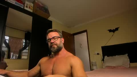 Snapshot of sexyflightz chatting on May 18, 2026, 4:46 pm chris online show from May 18, 2026, 4:46 pm