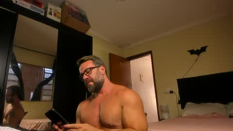 Snapshot of sexyflightz chatting on May 20, 2026, 3:51 pm chris online show from May 20, 2026, 3:51 pm