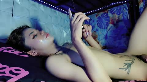 sexyhotbabe18 online show from February 18, 2025, 8:36 pm