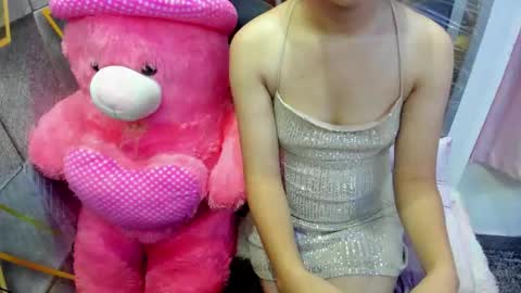 sexyislive online show from September 18, 2025, 12:18 pm