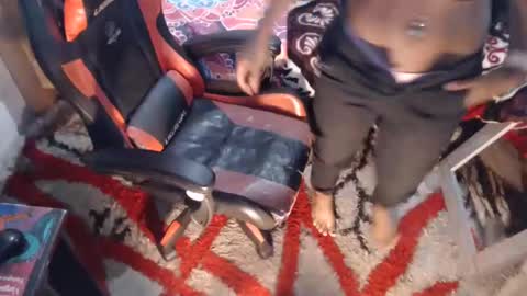 sexyjustin202 online show from February 12, 2025, 11:09 pm