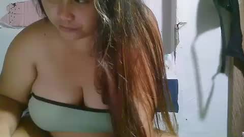 sexykittymom online show from March 5, 2025, 7:16 am