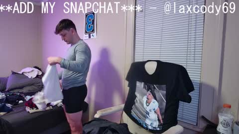 sexylax69 online show from January 8, 2025, 1:32 am