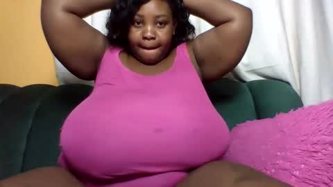 Snapshot of sexylo52 chatting on May 25, 2026, 10:21 am sexylo52 online show from May 25, 2026, 10:21 am