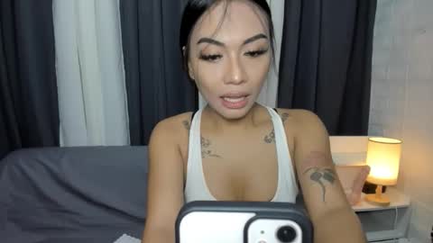 maxine online show from September 25, 2025, 8:29 am