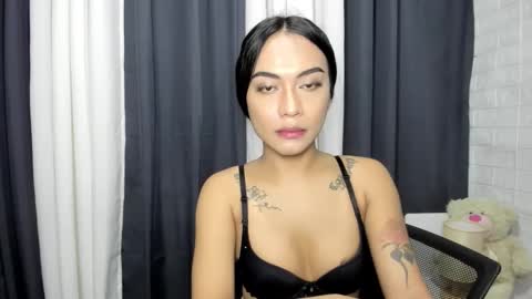 maxine online show from October 30, 2025, 12:28 pm