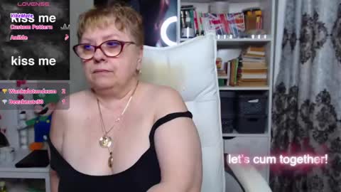 sexylynette4u online show from January 24, 2025, 8:13 am
