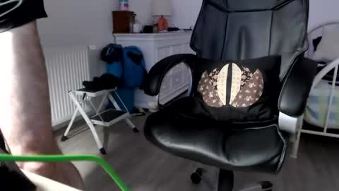 Vincent Vega online show from February 19, 2025, 9:58 pm