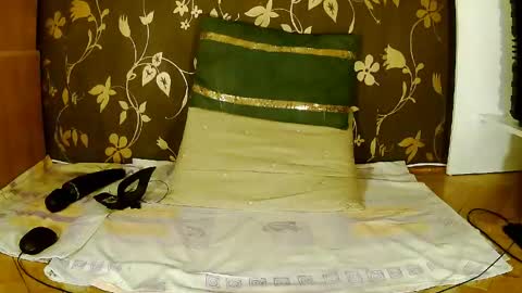 Squirty Maya Gold online show from April 21, 2026, 12:45 am