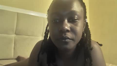 Miss mia online show from September 9, 2025, 1:43 pm