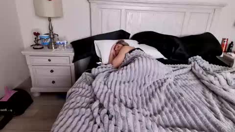 Sara online show from February 18, 2026, 12:01 pm