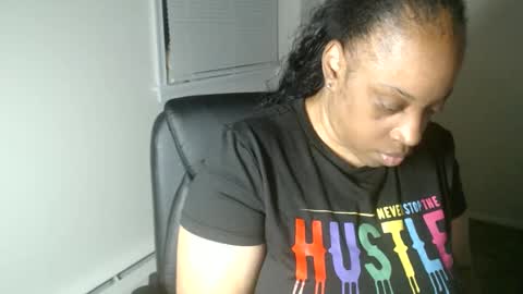 SexyMona online show from December 17, 2025, 10:05 pm