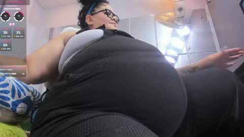 Snapshot of sexymoonlatina chatting on May 29, 2026, 8:07 pm Natasha online show from May 29, 2026, 8:07 pm