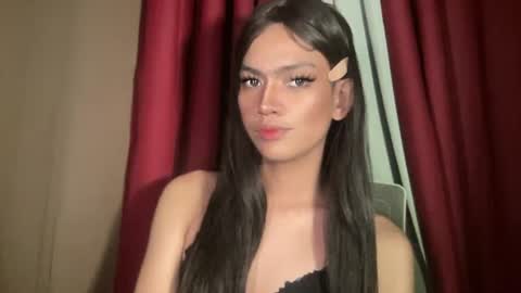 Snapshot of sexynakedweapon chatting on May 12, 2026, 11:46 pm LIEZEL online show from May 12, 2026, 11:46 pm
