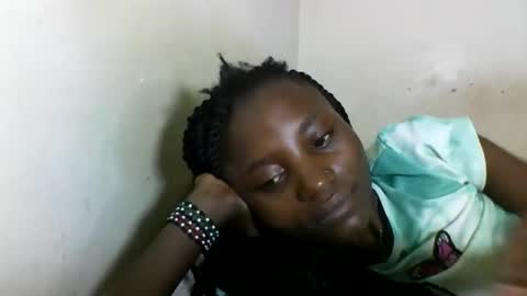 VIVIAN online show from February 19, 2025, 5:16 am