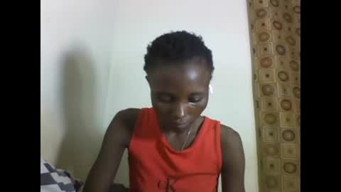 VIVIAN online show from February 23, 2025, 5:29 pm