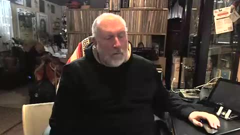 Grizz Lee Bear online show from December 23, 2024, 5:00 pm