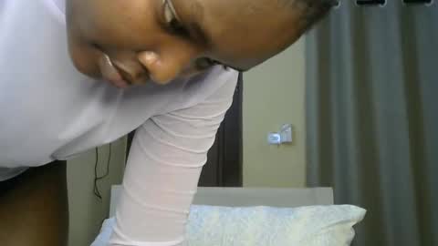 Lee online show from December 18, 2024, 6:14 pm