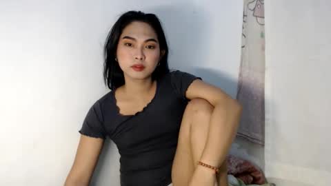 Snapshot of sexypetiteraine chatting on June 7, 2026, 11:36 am sexypetiteraine online show from June 7, 2026, 11:36 am