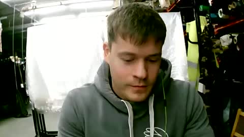 Erikson online show from October 7, 2025, 5:37 am