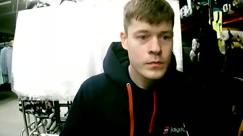 Snapshot of sexypornhot chatting on April 6, 2026, 5:41 am Erikson online show from April 6, 2026, 5:41 am