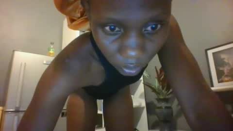 Snapshot of sexyquin1 chatting on February 19, 2025, 6:43 pm sexyquin1 online show from February 19, 2025, 6:43 pm