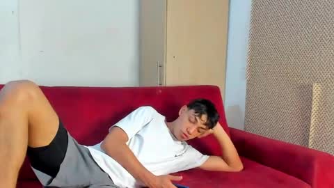 MATIAS-18   THIAHO -18  MAX-19  NICOKALY-19  CAIN-19   MOD ESTEBAN online show from April 20, 2026, 7:26 pm