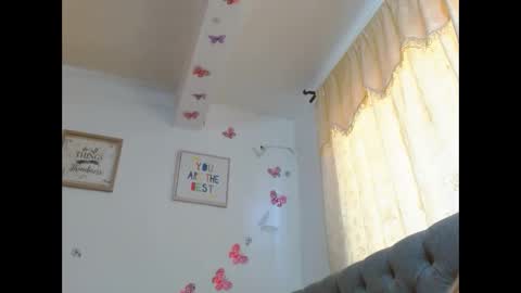 Venus Independent Model online show from April 18, 2026, 7:07 pm