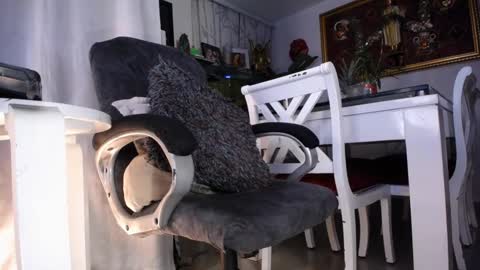 Snapshot of sexyshemale4uxxx chatting on January 19, 2025, 8:18 am online show from January 19, 2025, 8:18 am