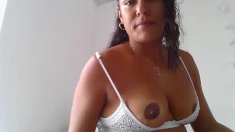 sexyskin8_xxx online show from February 11, 2025, 8:31 pm