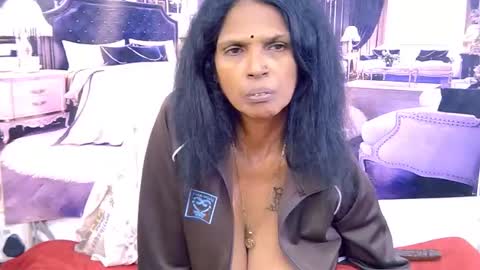 Snapshot of sexyva4u2luv chatting on June 20, 2026, 10:07 am sexyva4u2luv online show from June 20, 2026, 10:07 am