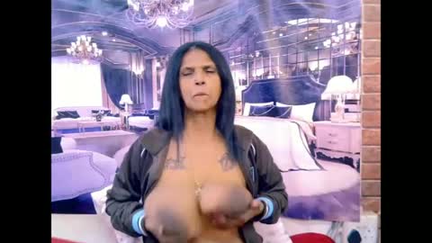 Snapshot of sexyva4u2luv chatting on June 24, 2026, 6:45 am sexyva4u2luv online show from June 24, 2026, 6:45 am