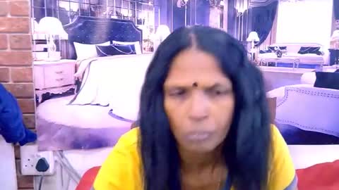 Snapshot of sexyva4u2luv chatting on July 18, 2026, 5:33 am sexyva4u2luv online show from July 18, 2026, 5:33 am