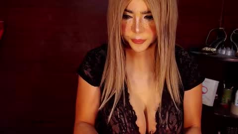 Snapshot of sexywebcamdoll chatting on December 27, 2024, 2:25 am Audrey Maristela online show from December 27, 2024, 2:25 am