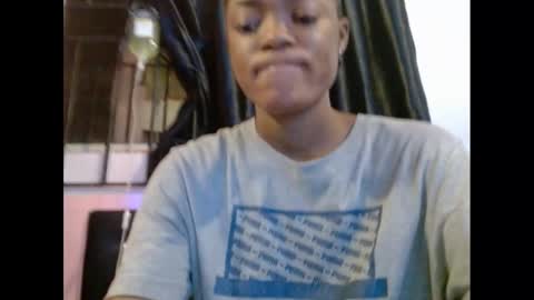 Blue online show from February 4, 2025, 9:52 pm