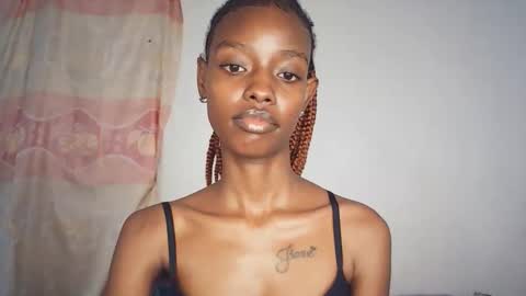 sexyzuriel online show from February 27, 2026, 11:43 am