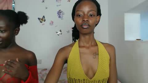 sexyzuriel online show from April 20, 2026, 11:24 am